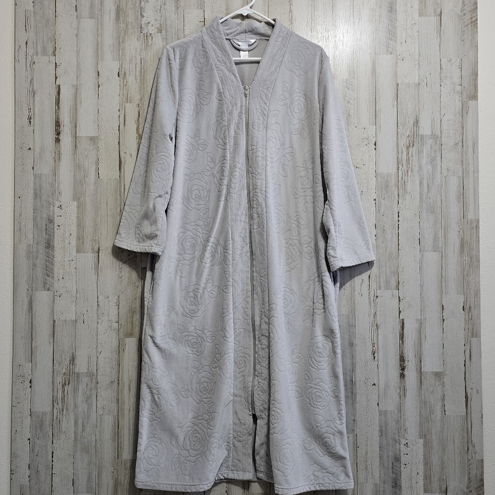 Adonna Gray Floral Embossed Full Zip Lounge House Coat Robe Size Large